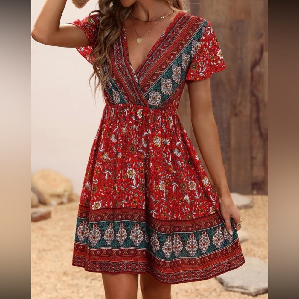 Boho floral print surplice neck mini dress - Picture 5 of 5
